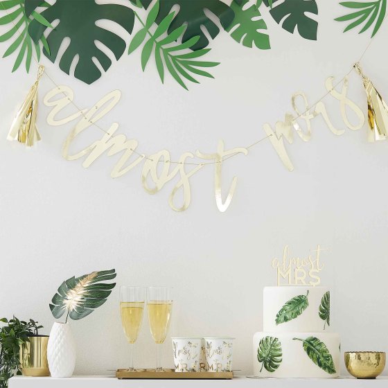 'Almost Mrs' Gold Garland
